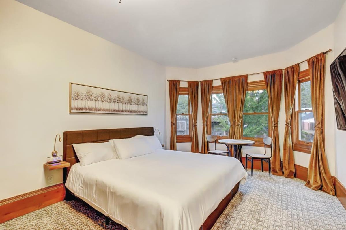Golden Dreams Inn Grass Valley Oda fotoğraf